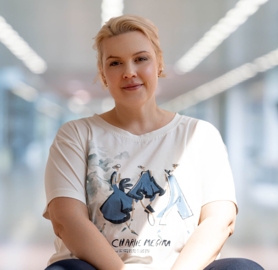 Устинова Светлана