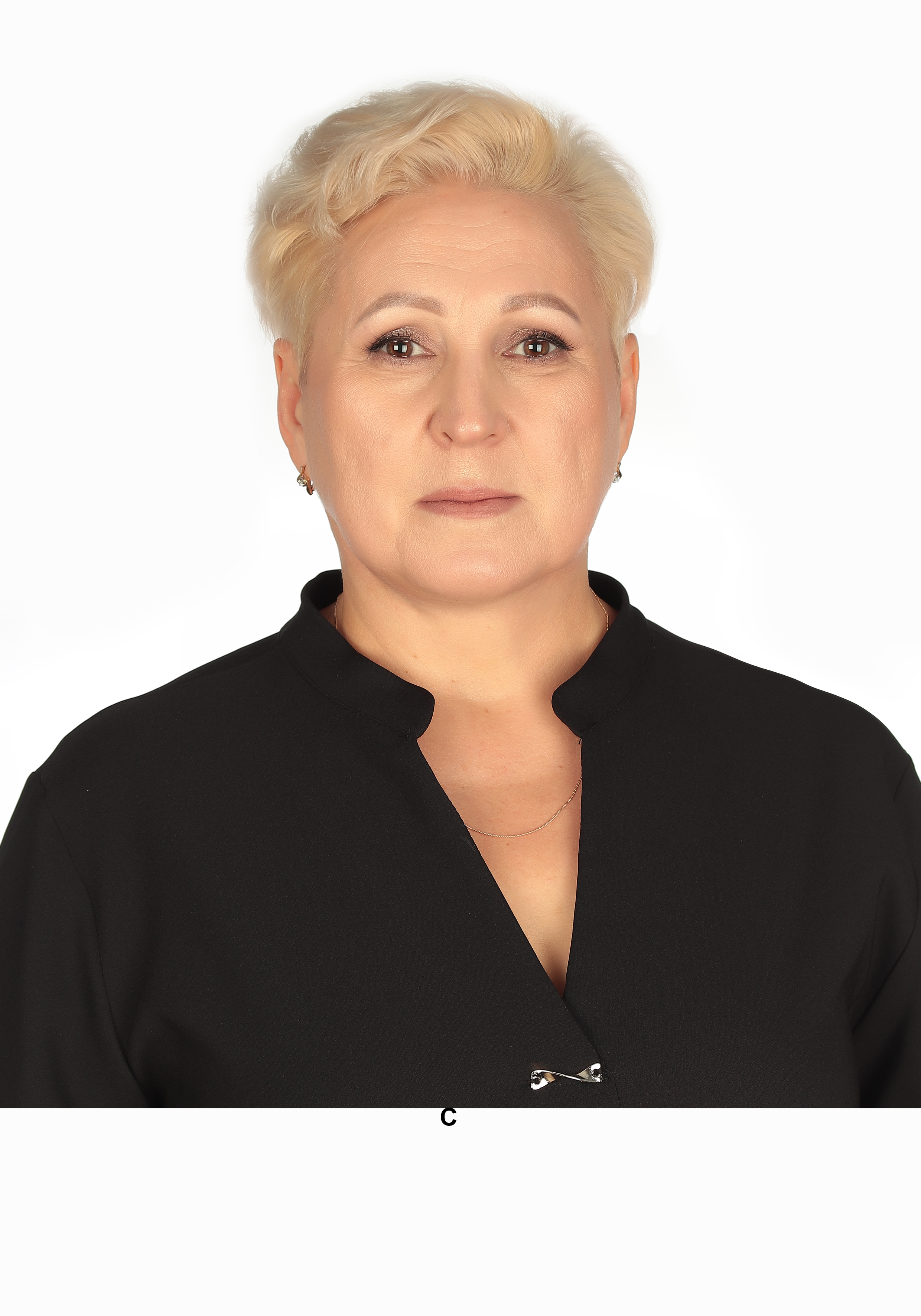 Саитова Елена